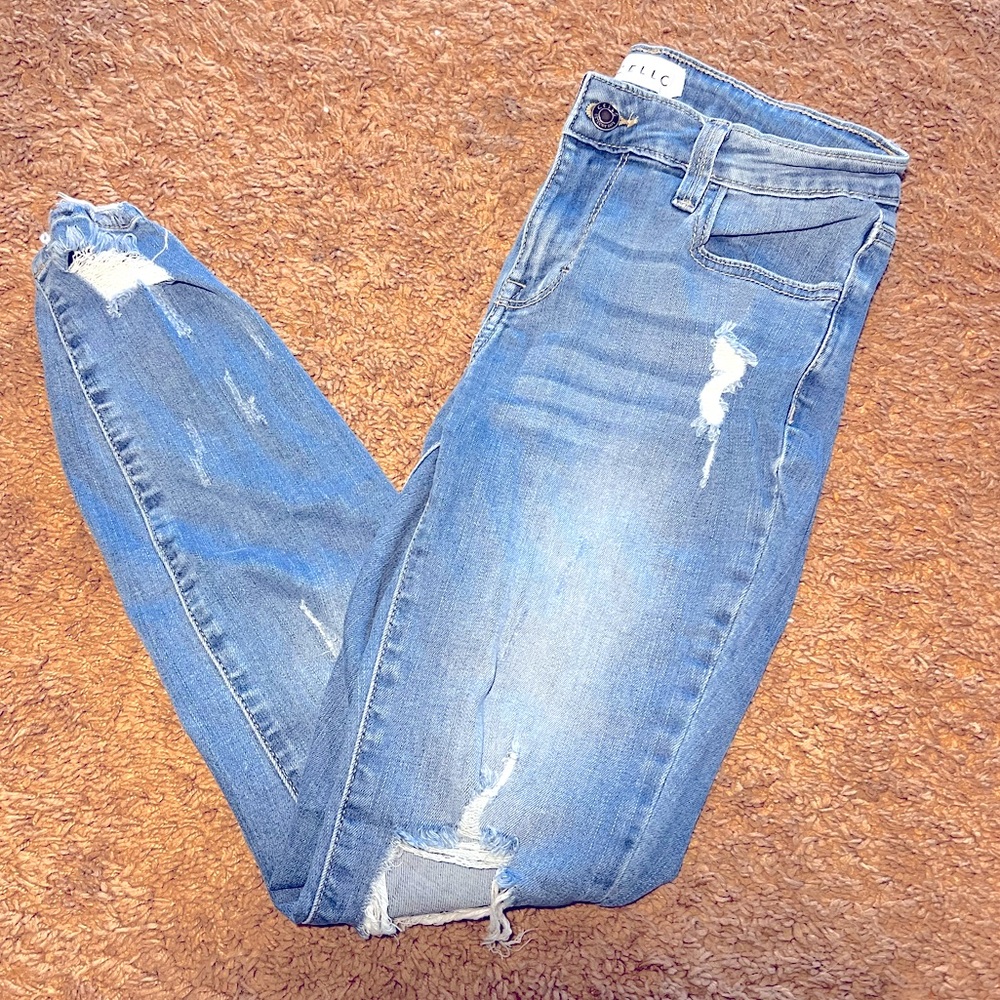 Ripped Skinny Jeans
